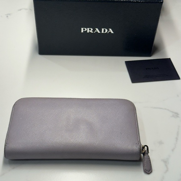 Prada Saffiano Continental Wallet in Lilac Full Inclusion EUC - Picture 9 of 15